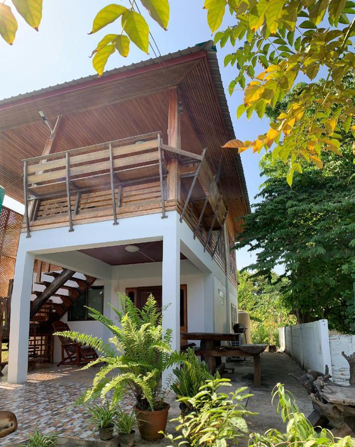Appartamento Sano Houes Sukhothai Esterno foto